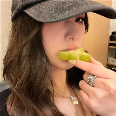 巨蛇闯女校